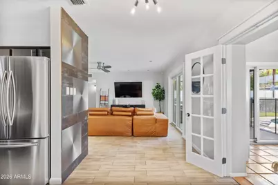 6836 E Cheery Lynn Road, Scottsdale, AZ 85251 - Photo 5