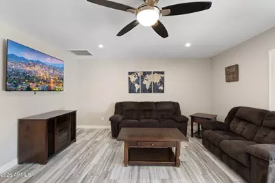 2418 W Calavar Road, Phoenix, AZ 85023 - Photo 19