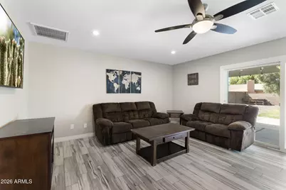 2418 W Calavar Road, Phoenix, AZ 85023 - Photo 9