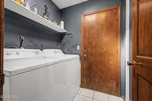 709 N Larkspur St, Gilbert, AZ 85234 - Photo 27