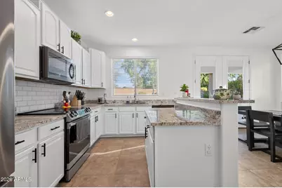 7803 S 22nd Lane, Phoenix, AZ 85041 - Photo 27