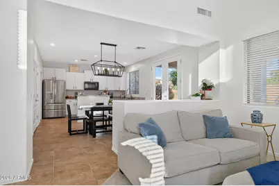 7803 S 22nd Lane, Phoenix, AZ 85041 - Photo 19