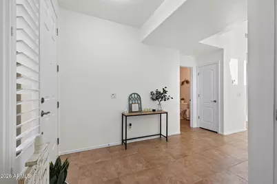 7803 S 22nd Lane, Phoenix, AZ 85041 - Photo 9