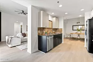 2302 N Central Ave, Phoenix, AZ 85004 - Photo 11