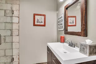 2458 E Roma Ave, Phoenix, AZ 85016 - Photo 7