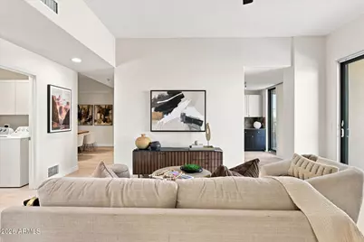 2302 N Central Avenue #313, Phoenix, AZ 85004 - Photo 3