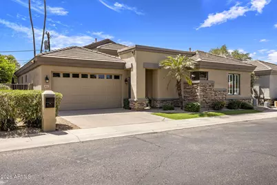 3023 E Hazelwood Street E, Phoenix, AZ 85016 - Photo 1