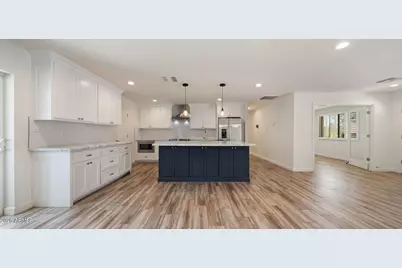2255 E Piestewa Peak Drive, Phoenix, AZ 85016 - Photo 7