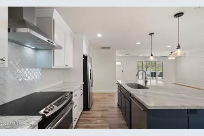 2255 E Piestewa Peak Drive, Phoenix, AZ 85016 - Photo 11