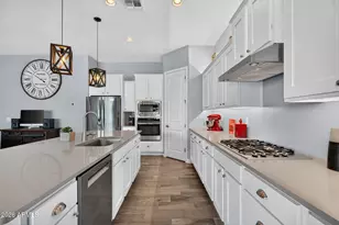 2047 N Canelo Hills, Mesa, AZ 85207 - Photo 11