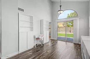 4224 E Amberwood Dr, Phoenix, AZ 85048 - Photo 9