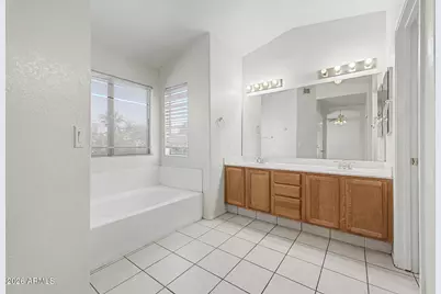13410 S 47th Way, Phoenix, AZ 85044 - Photo 9
