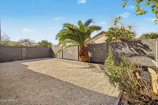 8870 W Morningside Dr, Peoria, AZ 85382 - Photo 31