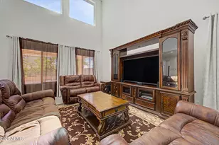 10755 W Desert Elm Ln, Peoria, AZ 85383 - Photo 5