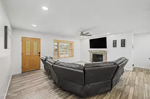 7332 E Diamond St, Scottsdale, AZ 85257 - Photo 9