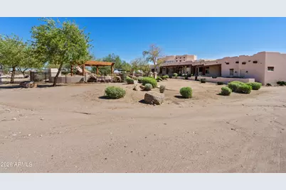 20011 W Meadowbrook Avenue, Litchfield Park, AZ 85340 - Photo 3