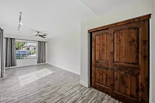 563 E Krista Way, Tempe, AZ 85284 - Photo 3