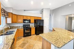 4438 W Calle Lejos Ln, Glendale, AZ 85310 - Photo 7