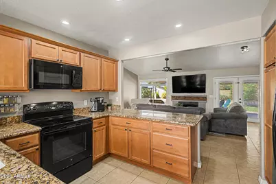 16220 N 62nd Lane, Glendale, AZ 85306 - Photo 9