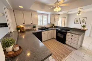 25831 S Ashwood Dr, Sun Lakes, AZ 85248 - Photo 7