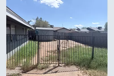 8911 W Monterosa Street, Phoenix, AZ 85037 - Photo 11