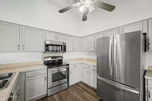 938 S San Joaquin Ct, Gilbert, AZ 85296 - Photo 11