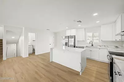 4529 W Berridge Lane, Glendale, AZ 85301 - Photo 11