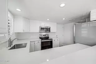20 S Buena Vista Ave, Gilbert, AZ 85296 - Photo 7