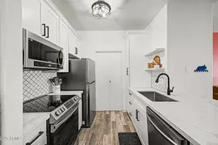 3302 N 7th St, Phoenix, AZ 85014 - Photo 1