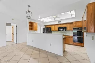 13923 W Jaguar Dr, Sun City West, AZ 85375 - Photo 25