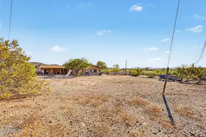 2402 W Roughrider Road, New River, AZ 85087 - Photo 37