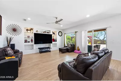 1105 W Spur Drive, Phoenix, AZ 85085 - Photo 11