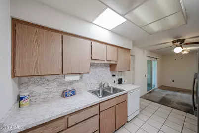 10016 W Lancaster Drive, Sun City, AZ 85351 - Photo 19