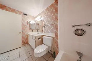 10016 W Lancaster Dr, Sun City, AZ 85351 - Photo 23