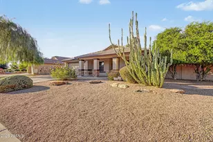 2070 E Fairview St, Chandler, AZ 85225 - Photo 3