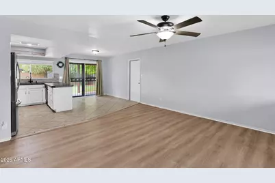 12036 N 41st Drive, Phoenix, AZ 85029 - Photo 5