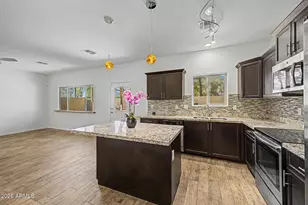 3345 E Pinchot Ave, Phoenix, AZ 85018 - Photo 13