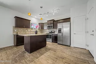 3345 E Pinchot Ave, Phoenix, AZ 85018 - Photo 9