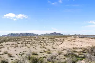 39050 Dobbins Ln, Salome, AZ 85348 - Photo 11
