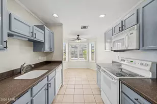 130 E Campo Bello Dr, Phoenix, AZ 85022 - Photo 7