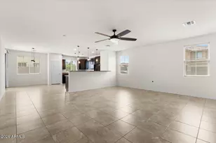 11795 W Davis Ln, Avondale, AZ 85323 - Photo 9