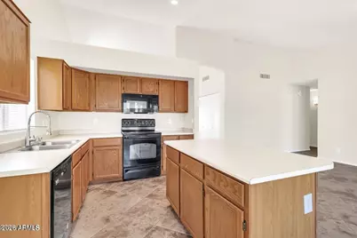 5910 W Commonwealth Avenue, Chandler, AZ 85226 - Photo 15