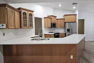 3337 W Kristal Way, Phoenix, AZ 85027 - Photo 9