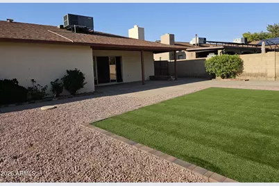 3337 W Kristal Way, Phoenix, AZ 85027 - Photo 27