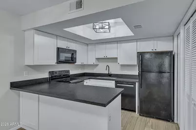 907 S Lola Lane #2, Tempe, AZ 85281 - Photo 5