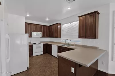 2329 W Carter Road, Phoenix, AZ 85041 - Photo 13