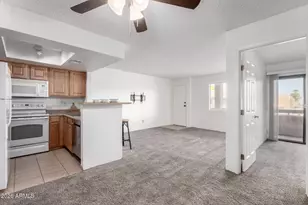 3601 W Tierra Buena Ln, Phoenix, AZ 85053 - Photo 11