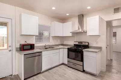 2936 E Willetta Street, Phoenix, AZ 85008 - Photo 5