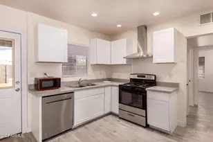 2936 E Willetta St, Phoenix, AZ 85008 - Photo 5