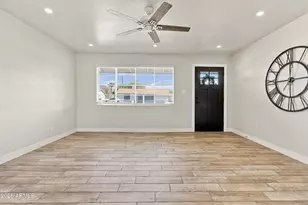 3112 N 37th Ave, Phoenix, AZ 85019 - Photo 17